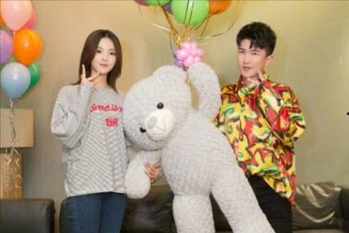 娱乐圈吃瓜的博主,明星背后的惊人真相!